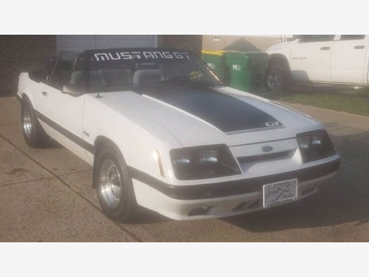 Thumbnail Photo undefined for 1985 Ford Mustang